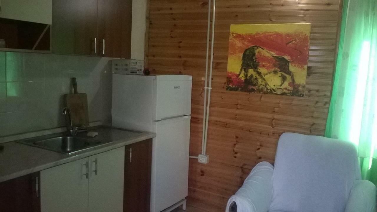 Apartamento Kolonia E Artistave Velipojë Exterior foto
