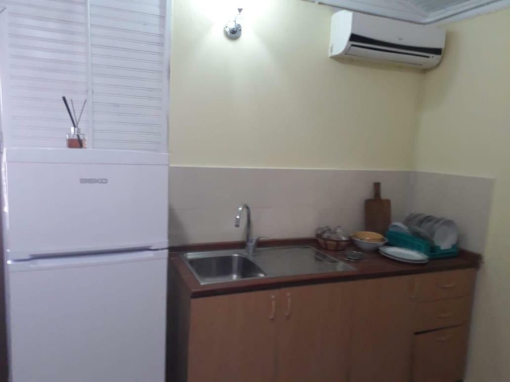 Apartamento Kolonia E Artistave Velipojë Exterior foto